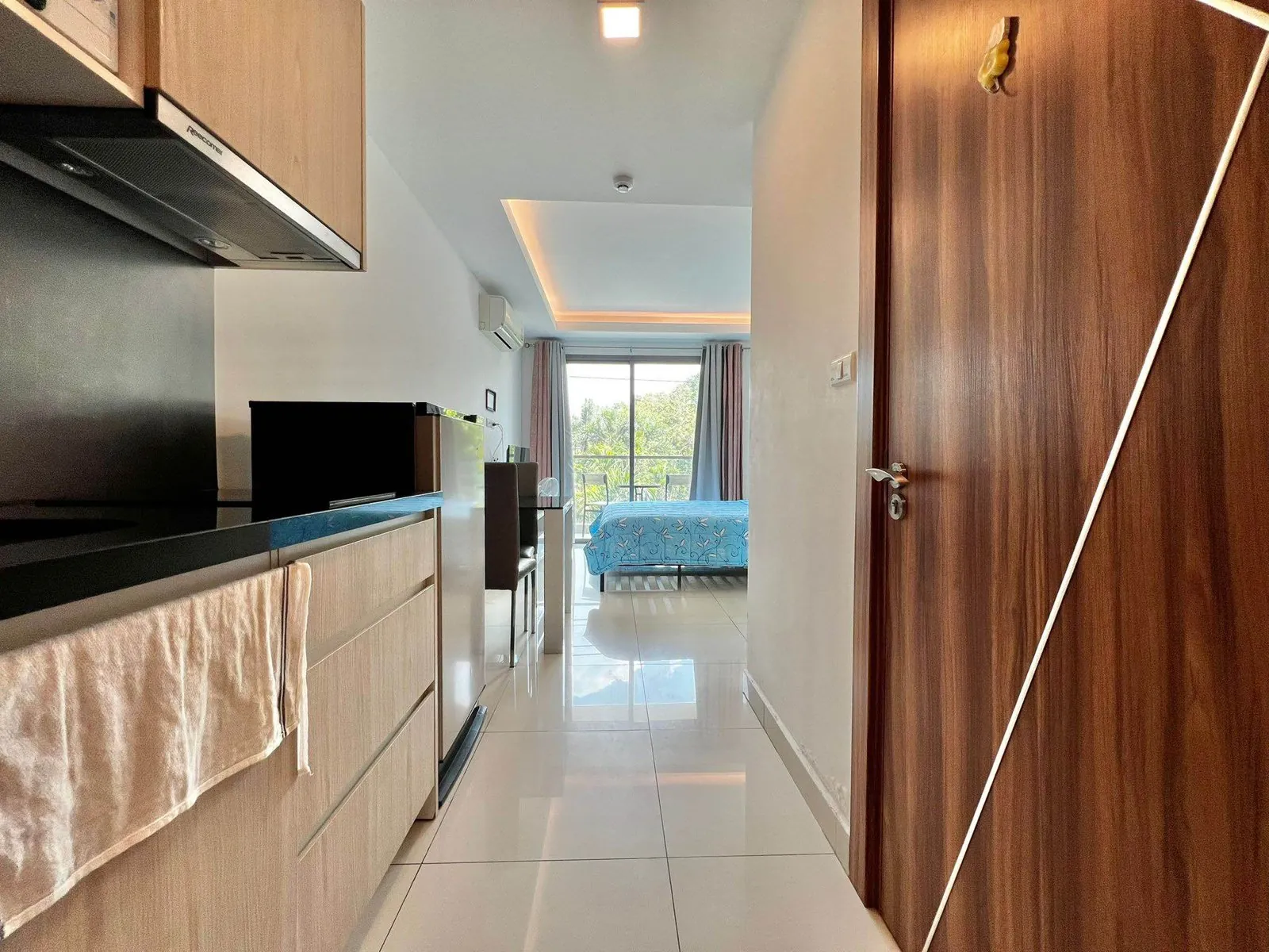 Laguna Beach Resort 2, 1 Bedroom Condo to Rent, Month to Month