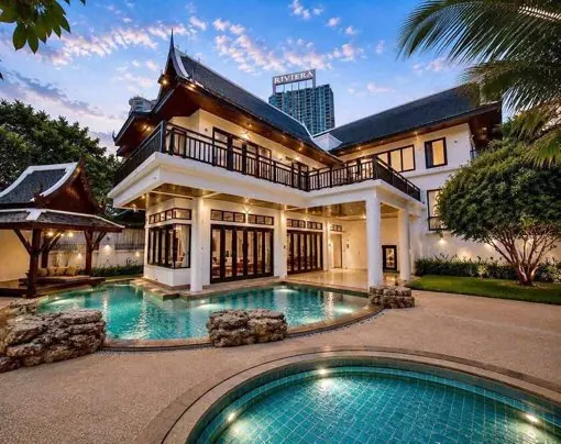 4 Bedroom Pool Villa to Rent in Na Jomtien