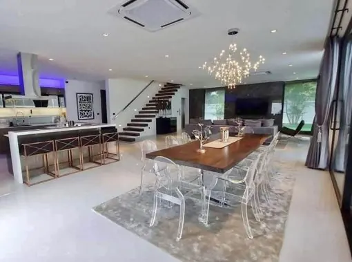 6 Bedroom Pool Villa for Sale or Rent in Pratumnak photo 11